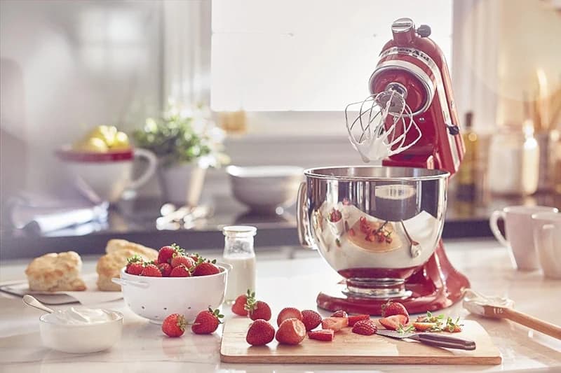 KitchenAid Artisan Series 5 Quart Tilt Head Stand Mixer — image 4