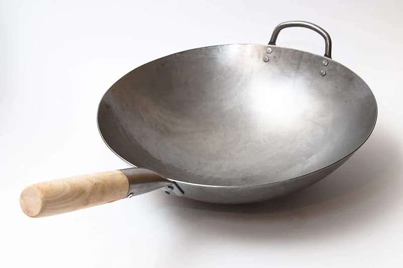 Craft Wok Traditional Hand Hammered Chinese Carbon Steel Wok with Wooden — image 3
