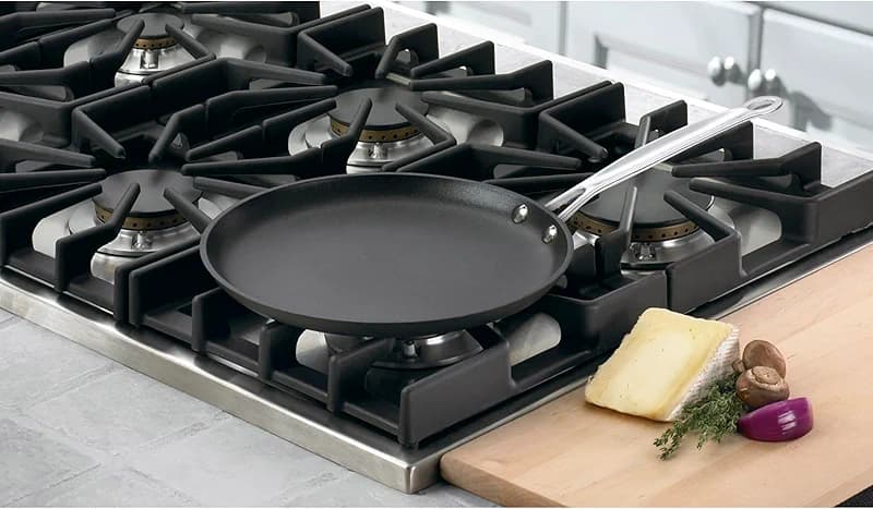 Cuisinart Chef's Classic™ Nonstick Hard Anodized 10" Crepe Pan — image 2