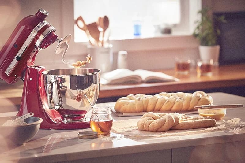 KitchenAid Artisan Series 5 Quart Tilt Head Stand Mixer — image 7
