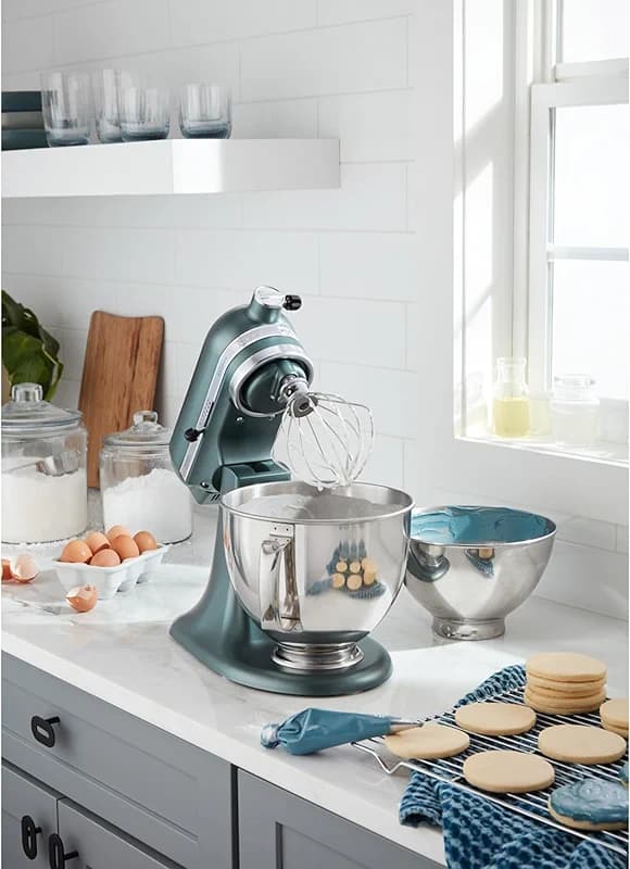 KitchenAid Artisan Series 5 Quart Tilt Head Stand Mixer: image 2