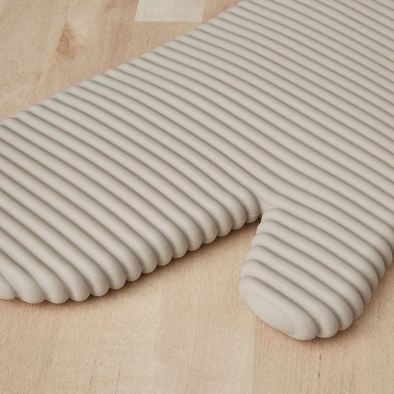 KITCHENAID Ribbed Soft Silicone Oven Mitt 2-Pack Set — image 3