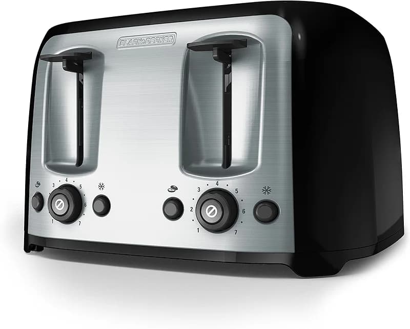 BLACK+DECKER 4-Slice Toaster — image 1