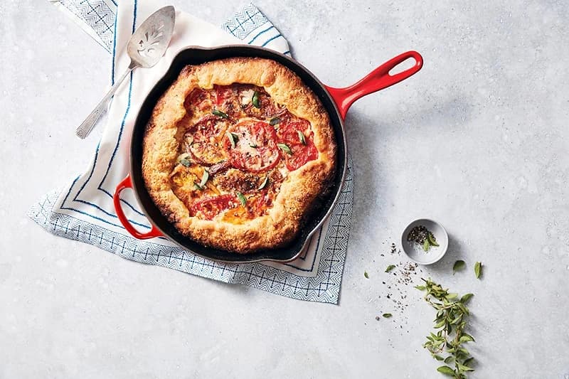 Le Creuset Enameled Cast Iron Signature Iron Handle Skillet — image 2