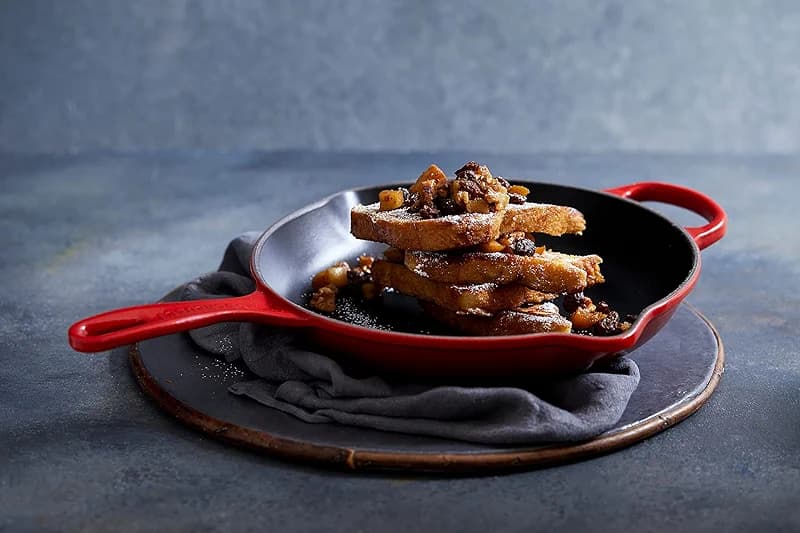 Le Creuset Enameled Cast Iron Signature Iron Handle Skillet — image 5