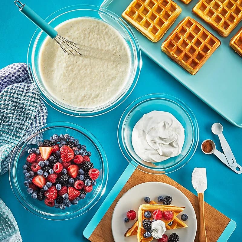 Pyrex Essentials (3-Piece) Glass Mixing Bowls Set For Prepping — image 5